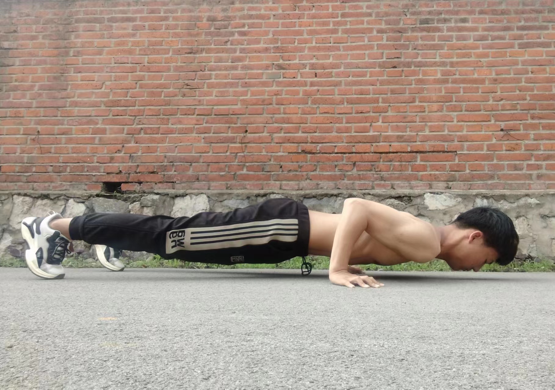 Most triceps push ups in 30 seconds